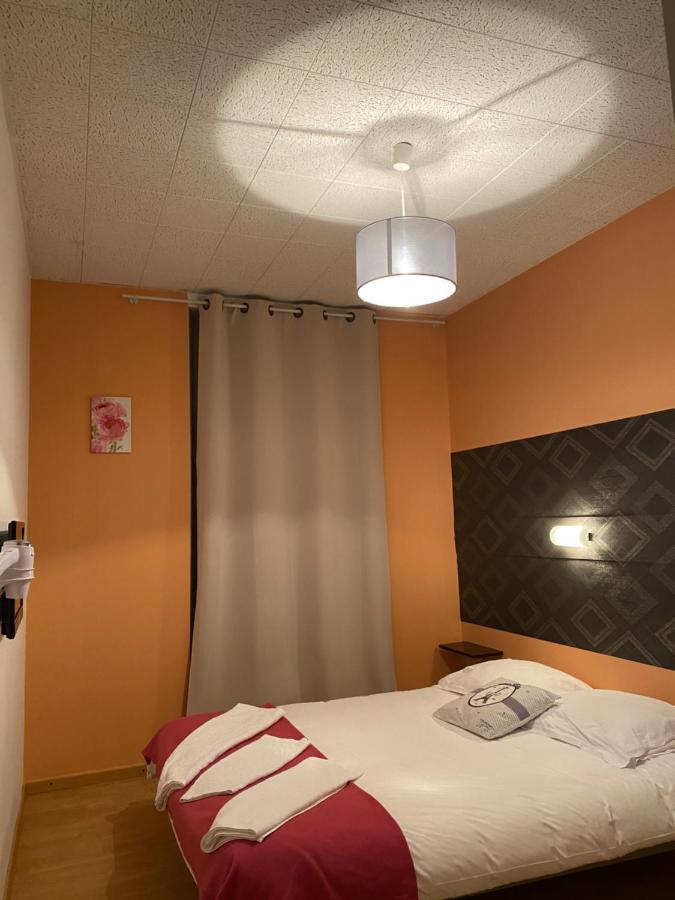Hotel De Nantes La Bernerie-en-Retz Bagian luar foto