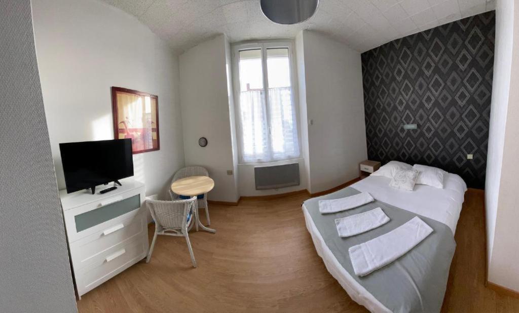 Hotel De Nantes La Bernerie-en-Retz Bagian luar foto